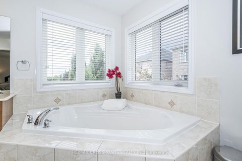 Photo 37 at 120 Golden Orchard Road, Patterson, Vaughan