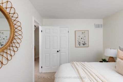 Photo 13 at 722E Kingston Road, Danforth, Toronto