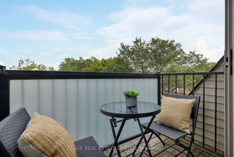Photo 23 at 722E Kingston Road, Danforth, Toronto