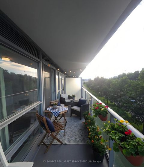 Photo 15 at 221 - 2035 Sheppard Avenue E, Henry Farm, Toronto