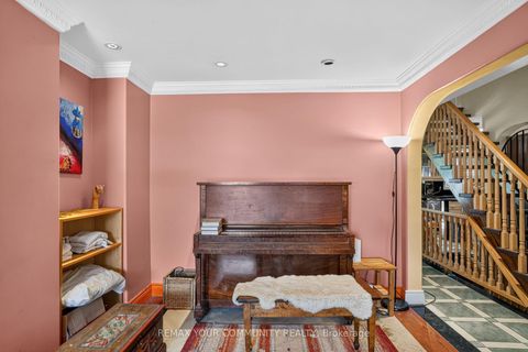 Photo 4 at 79 Westhampton Drive, Brownridge, Vaughan