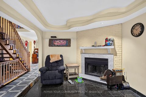 Photo 5 at 79 Westhampton Drive, Brownridge, Vaughan