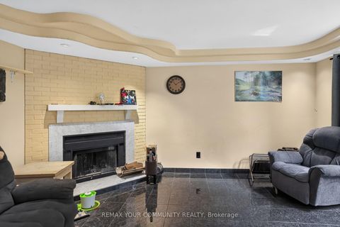 Photo 6 at 79 Westhampton Drive, Brownridge, Vaughan