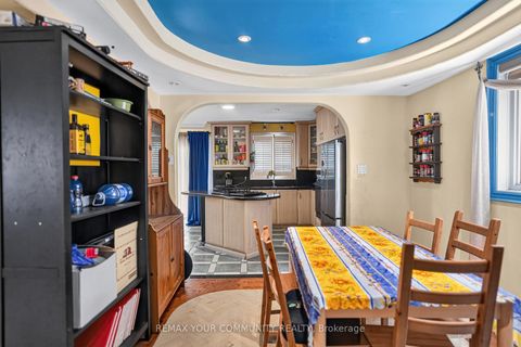 Photo 9 at 79 Westhampton Drive, Brownridge, Vaughan