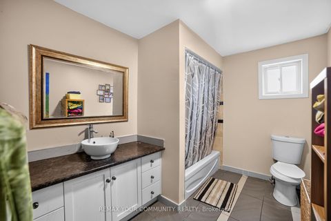 Photo 18 at 79 Westhampton Drive, Brownridge, Vaughan