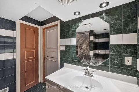 Photo 25 at 79 Westhampton Drive, Brownridge, Vaughan