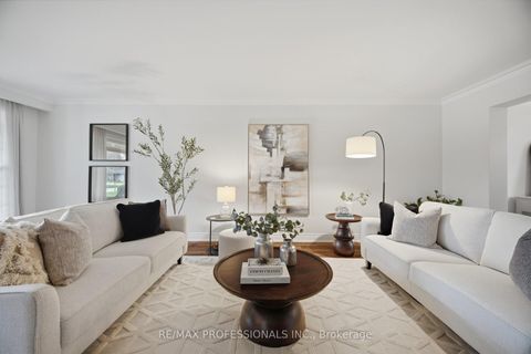 Photo 9 at 16 Cherry Post Crescent, Markland Wood, Toronto