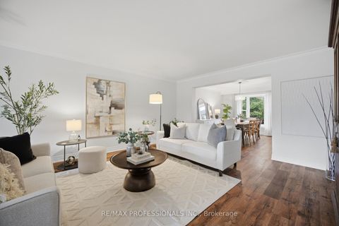 Photo 10 at 16 Cherry Post Crescent, Markland Wood, Toronto