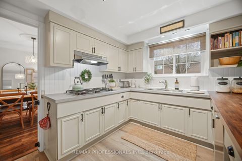 Photo 15 at 16 Cherry Post Crescent, Markland Wood, Toronto