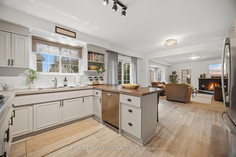 Photo 17 at 16 Cherry Post Crescent, Markland Wood, Toronto