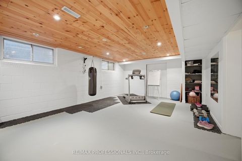 Photo 35 at 16 Cherry Post Crescent, Markland Wood, Toronto