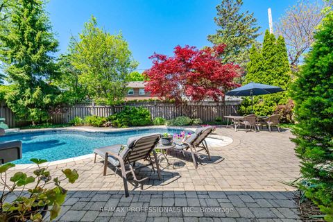 Photo 37 at 16 Cherry Post Crescent, Markland Wood, Toronto