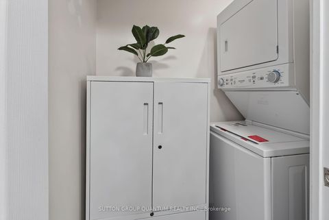 Photo 27 at 723 - 5233 Dundas Street W, City Centre West, Toronto