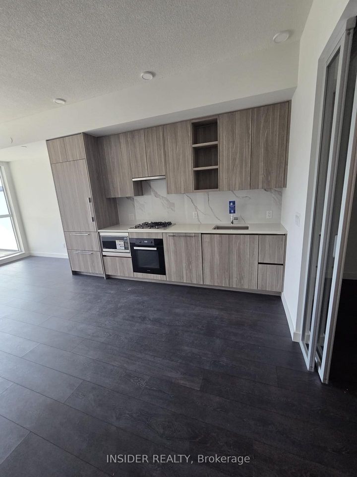 Photo 12 at 321 - 75 Billes Heights, Bayview Village, Toronto