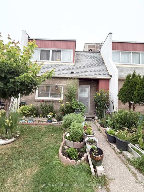 Photo 0 at 52 - 2901 Jane Street, Jane Heights, Toronto