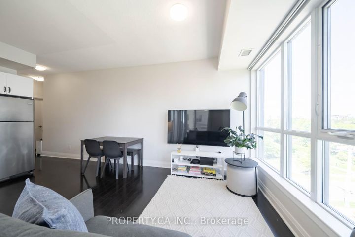 Photo 5 at 516 - 17 Kenaston Gardens, Bayview Village, Toronto