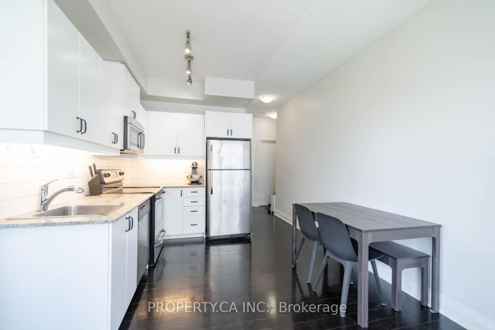 Photo 9 at 516 - 17 Kenaston Gardens, Bayview Village, Toronto