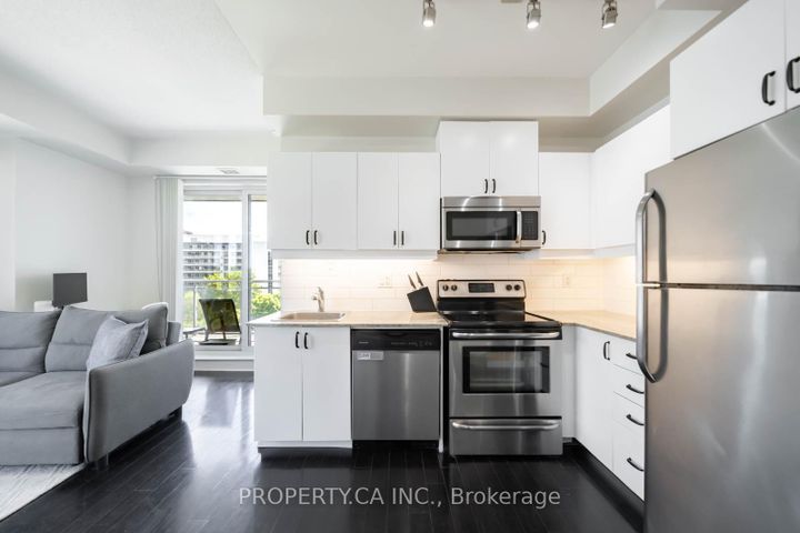 Photo 12 at 516 - 17 Kenaston Gardens, Bayview Village, Toronto