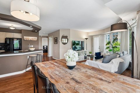 Photo 5 at 206 - 890 Sheppard Avenue, Bathurst Manor, Toronto