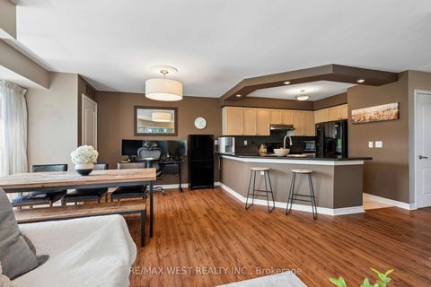 Photo 14 at 206 - 890 Sheppard Avenue, Bathurst Manor, Toronto