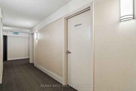 Photo 16 at 206 - 890 Sheppard Avenue, Bathurst Manor, Toronto
