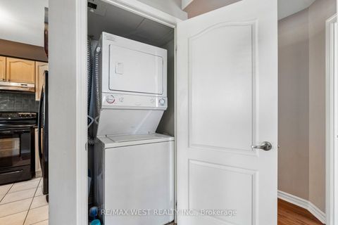 Photo 25 at 206 - 890 Sheppard Avenue, Bathurst Manor, Toronto