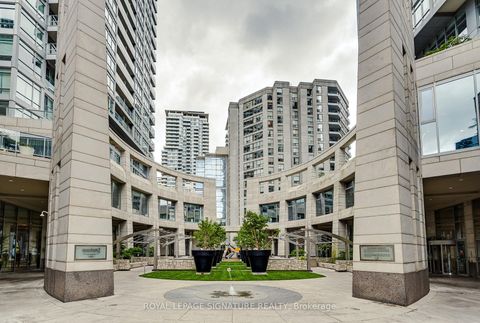 Photo 2 at 910 - 2191 Yonge Street, Mount Pleasant West, Toronto