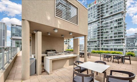 Photo 10 at 607 - 126 Simcoe Street, Waterfront Communities C1, Toronto