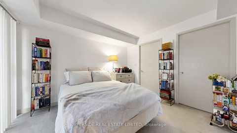 Photo 27 at 607 - 126 Simcoe Street, Waterfront Communities C1, Toronto