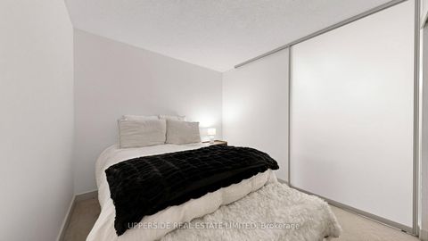 Photo 31 at 607 - 126 Simcoe Street, Waterfront Communities C1, Toronto
