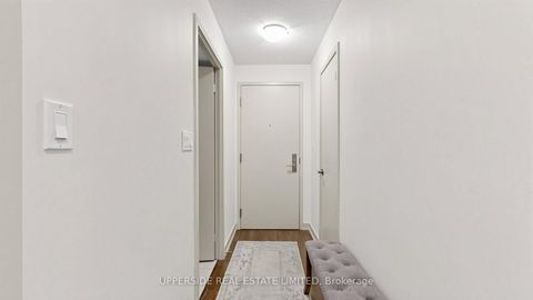 Photo 34 at 607 - 126 Simcoe Street, Waterfront Communities C1, Toronto