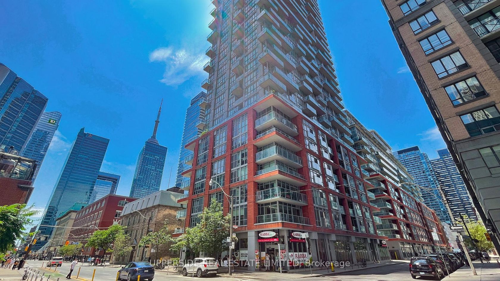 607 - 126 Simcoe Street, Waterfront Communities C1, Toronto photo number 2