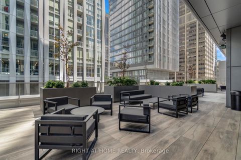 Photo 24 at 2113 - 11 Yorkville Avenue, Annex, Toronto