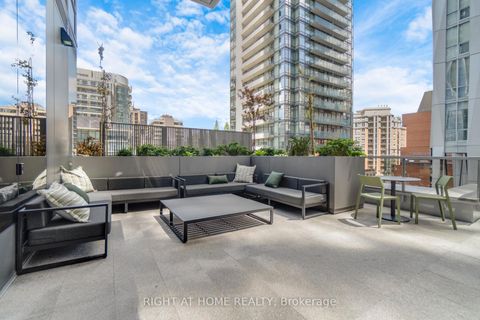Photo 26 at 2113 - 11 Yorkville Avenue, Annex, Toronto