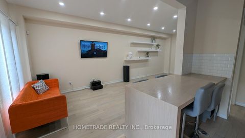 Photo 6 at 231 Denise Circle, Summerhill Estates, Newmarket