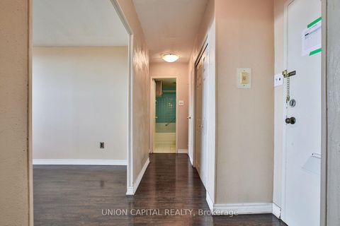 Photo 10 at 711 - 5 Frith Road, Jane Heights, Toronto