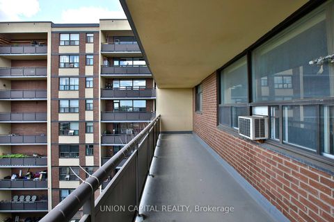 Photo 16 at 711 - 5 Frith Road, Jane Heights, Toronto