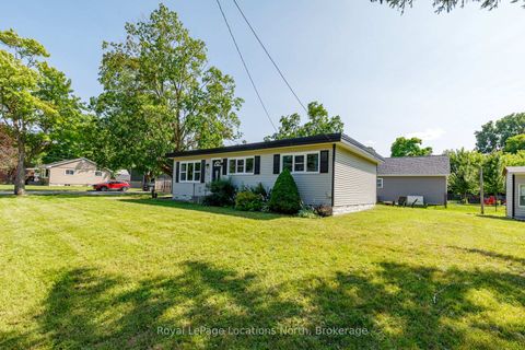 Photo 4 at 225 Cherry Street, Stayner, Clearview