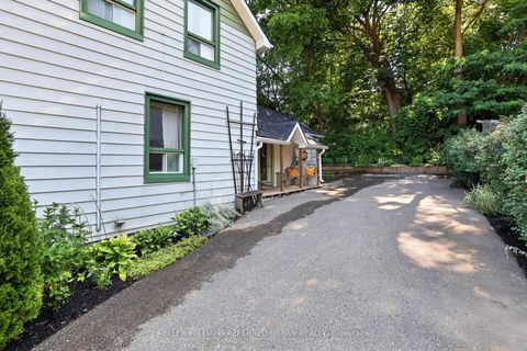Photo 29 at 341 Cotter Street, Central Newmarket, Newmarket