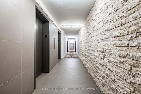 Photo 2 at 405 - 25 Four Winds Drive, York University Heights, Toronto