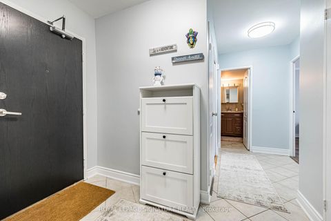 Photo 4 at 405 - 25 Four Winds Drive, York University Heights, Toronto