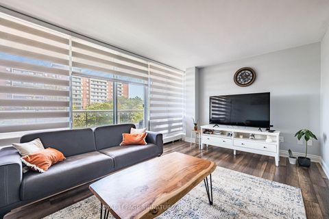 Photo 11 at 405 - 25 Four Winds Drive, York University Heights, Toronto