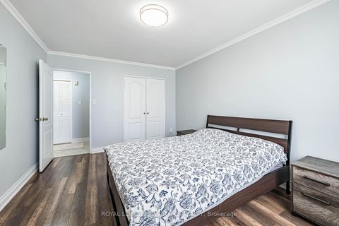 Photo 15 at 405 - 25 Four Winds Drive, York University Heights, Toronto