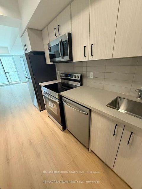 Photo 2 at 201 - 3421 Sheppard Avenue, Sullivan, Toronto