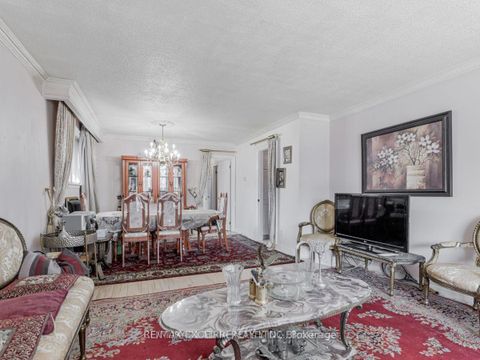Photo 4 at 387 Crosby Avenue, Crosby, Richmond Hill