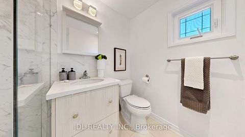 Photo 21 at 36 Chartwell Crescent, Keswick North, Georgina