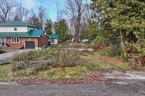 Photo 13 at 34 Della Street, Virginia, Georgina