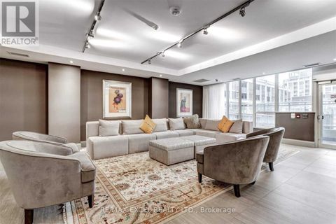 Photo 9 at 720 - 35 Bastion Street, Niagara, Toronto