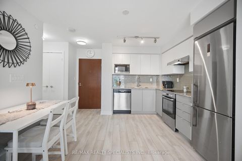 Photo 10 at 1222 - 160 Flemington Road, Glen Park, Toronto