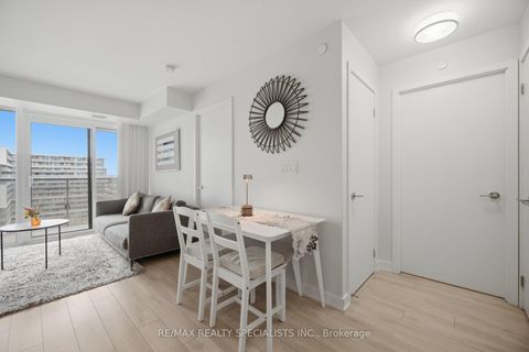 Photo 17 at 1222 - 160 Flemington Road, Glen Park, Toronto